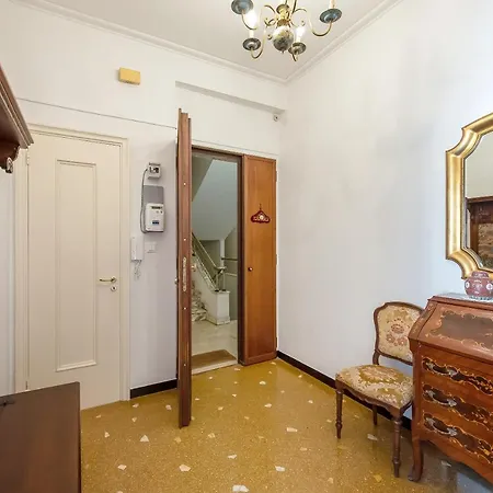 Buonarroti - Arenzanohost Appartement *
